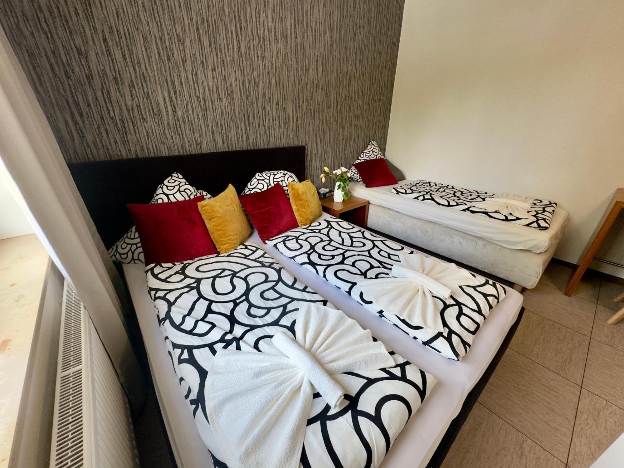 Inn Moji 3 Koeln